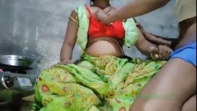 400px x 225px - Samayal Araiyil Magan Amma Mulai Kasaki Pundai Sex â€¢ tamilsex video