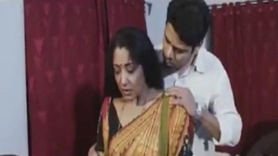Marumagan mamaiyarai ool seiyum old tamil aunty sex