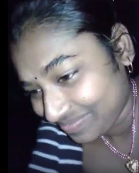 இருட்டு அறையில் சாமான் தேய்த்து செய்யும் காம படம்