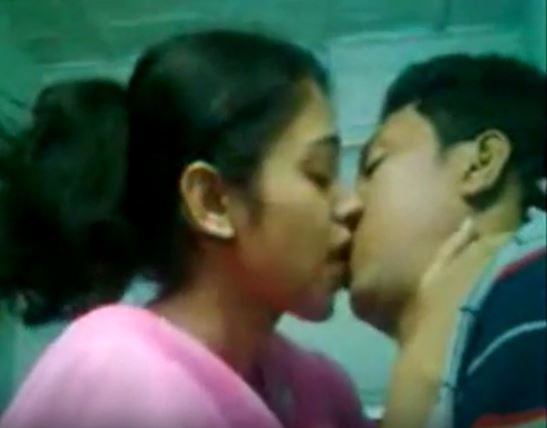 ஊருக்கு செல்லும் முன்பு அத்தை பெண் காமம் ஸ்பெஷல்