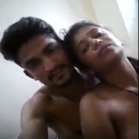 நிர்வாணமாக TikTok செய்து ஆபாச காதல் ஜோடிகள்