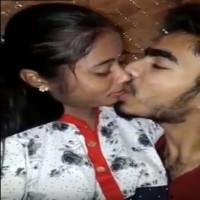 பண்ணை வீட்டில் பானு அக்கா முலை சுகம்