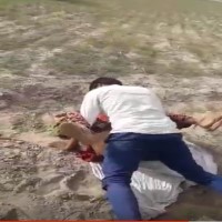 ஊற்று வற்றிய ஆற்றில் அந்தரங்க உடலுறவு படம்