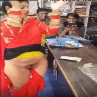 வியாபார தளத்தில் இந்த புண்டை படம் புதுசே
